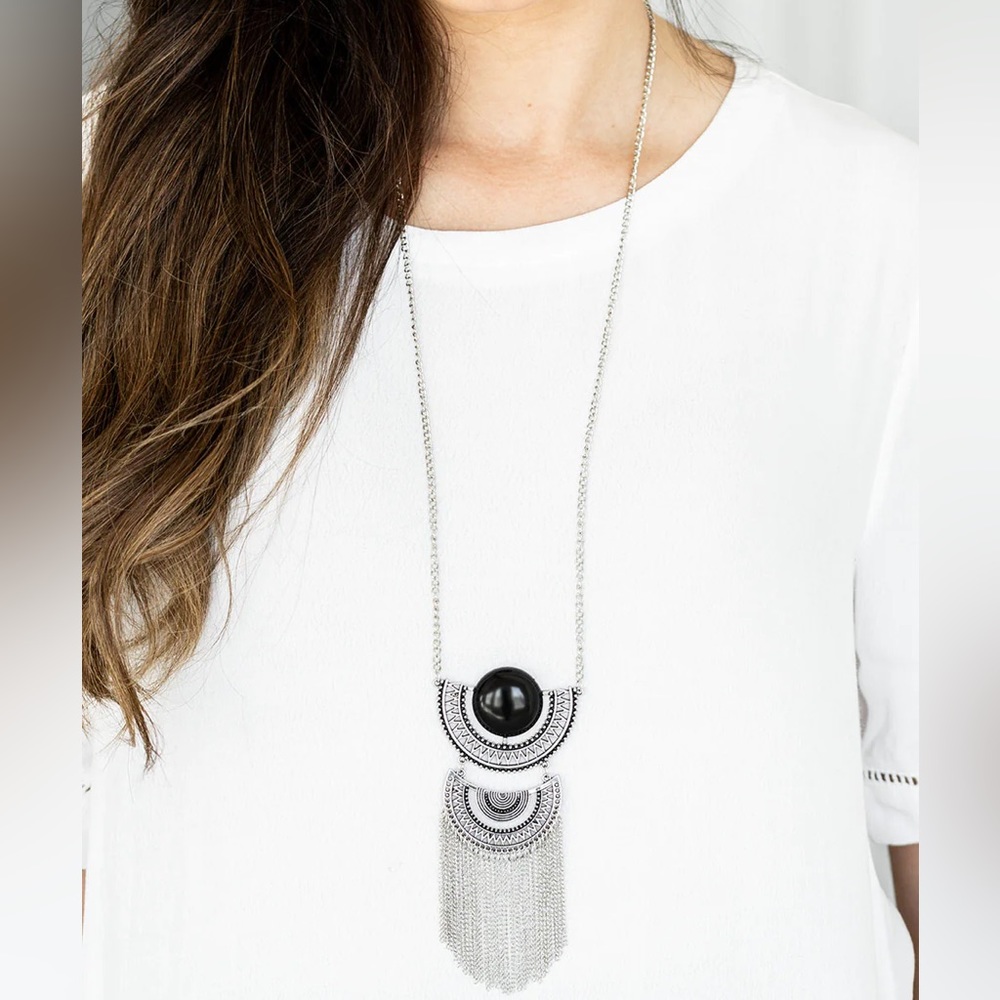 Silver Set 3necklaces 2bracelets paparazzi